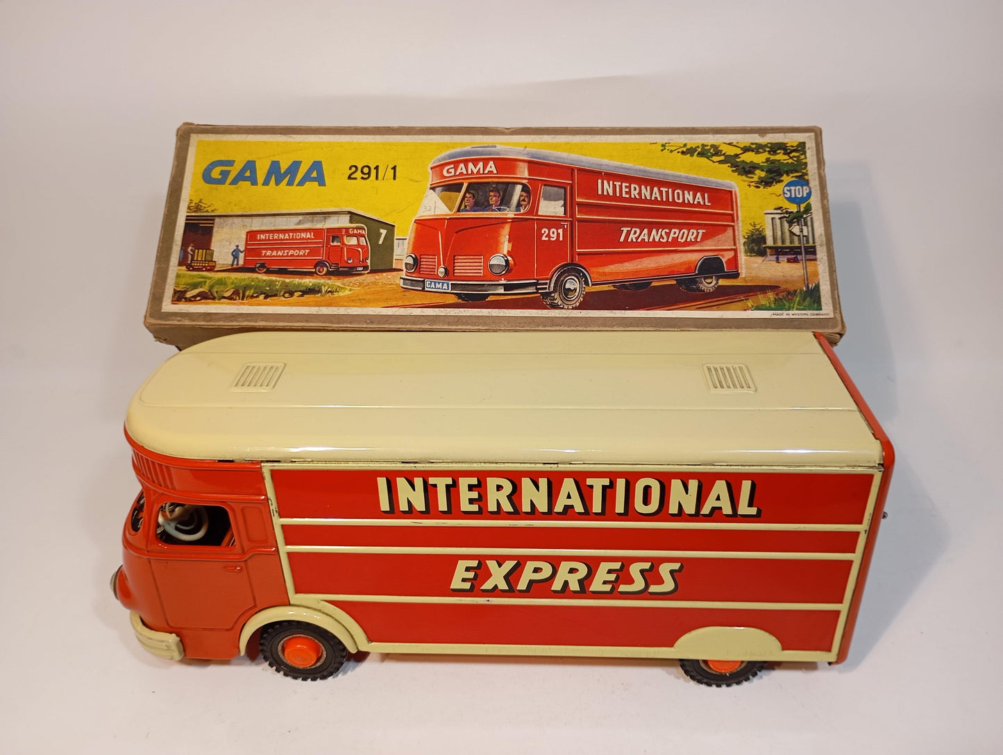 Gama Art.291/1 Int. Express Furniture Van OVP (72377)