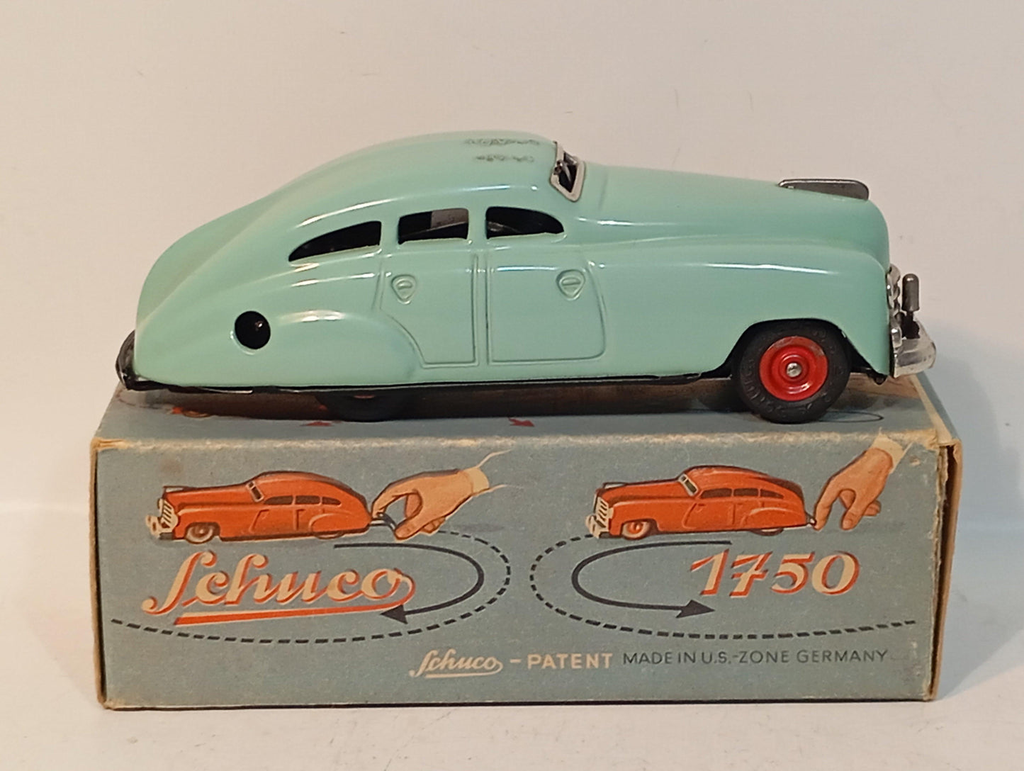 Schuco Art.1750 Garagenauto mit OVP (72492)