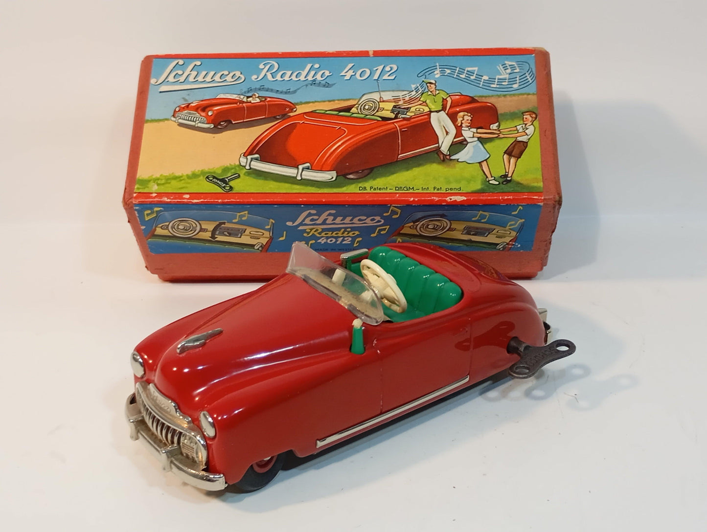 Schuco Radio Car Art.4012 in original box (72913)
