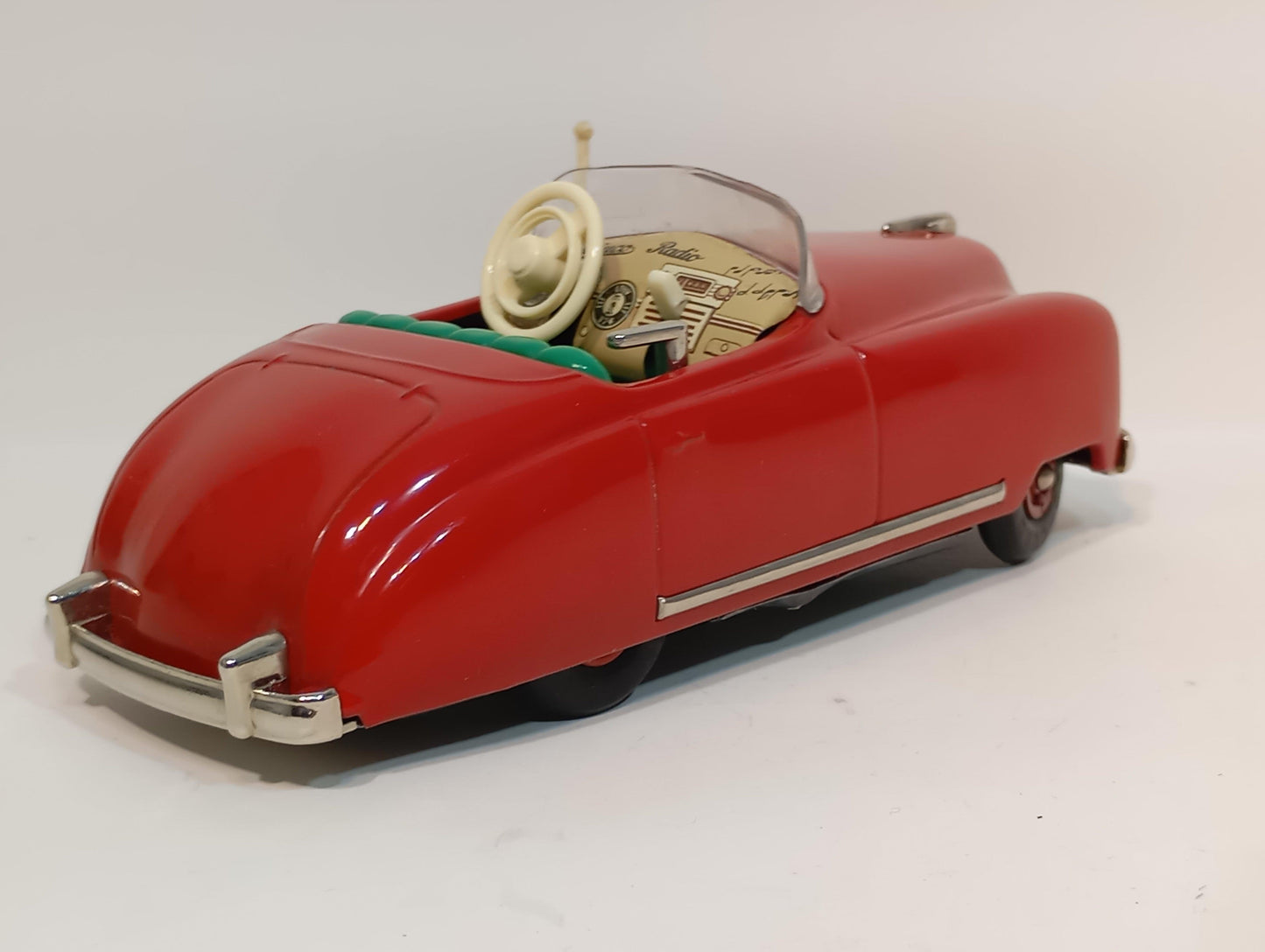 Schuco Radio Car Art.4012 in original box (72913)