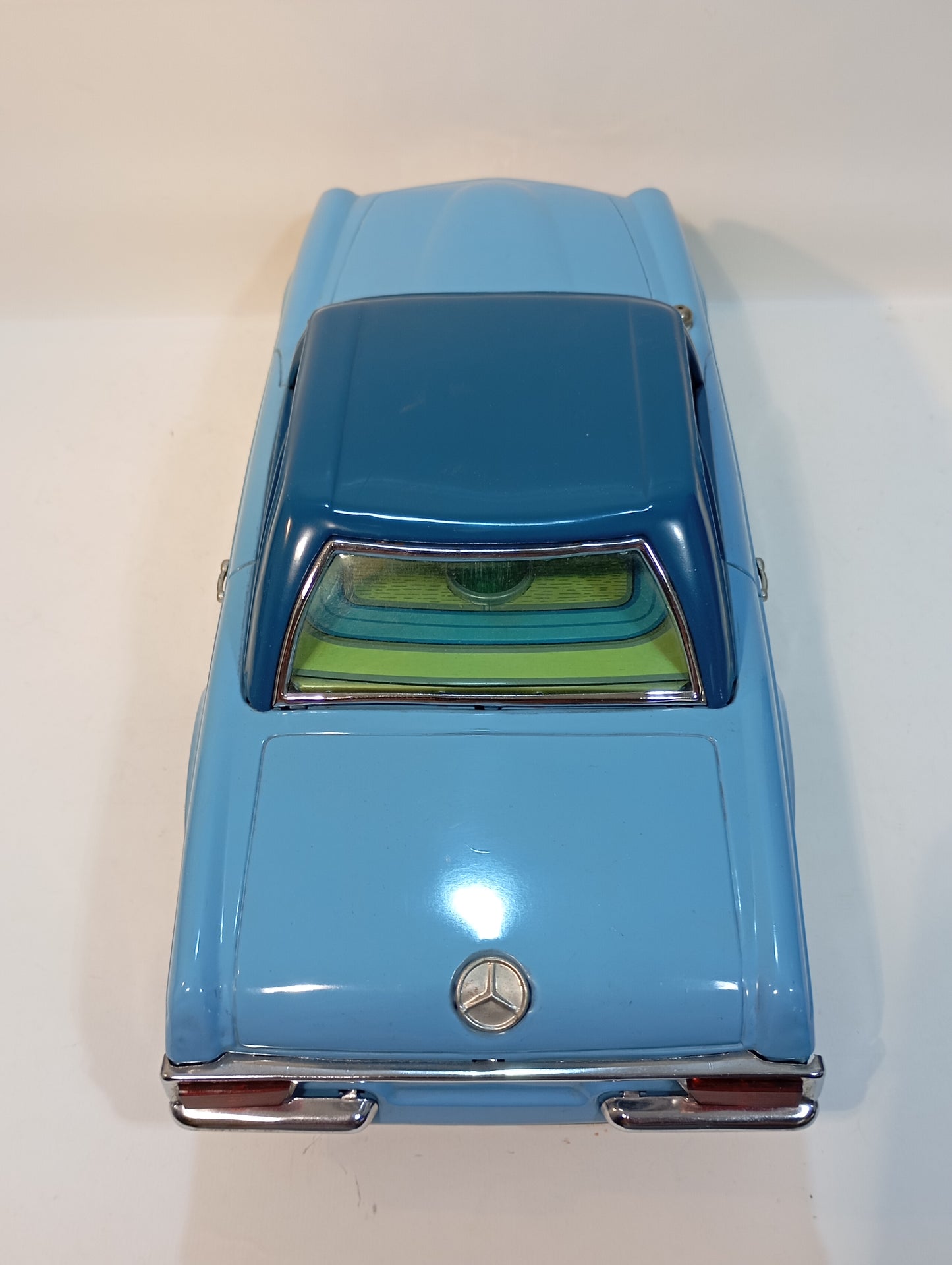 Modern Toys Pagoda Mercedes with remote control in original box (72996)