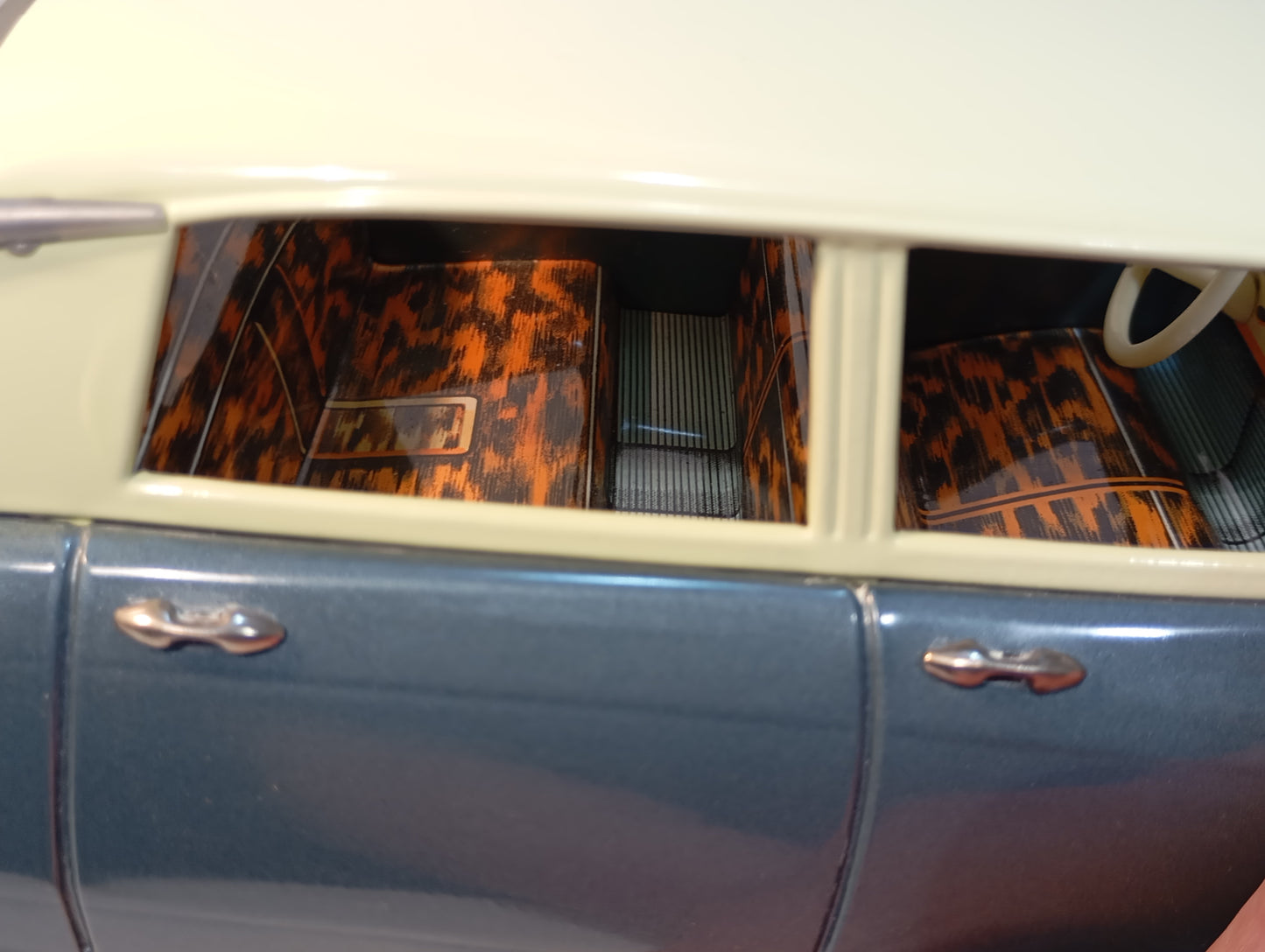 Bandai Citroen DS 19 Sedan Art.739 in original box (73002)