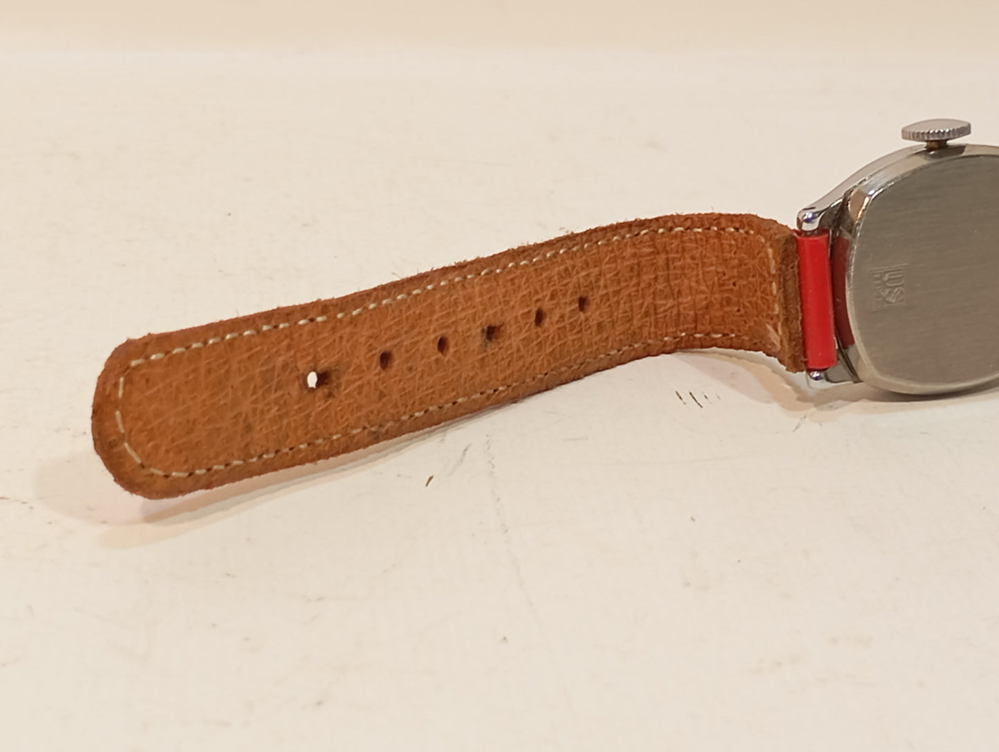 Walt Disney Production Mickey Mouse Uhr OVP (73016)