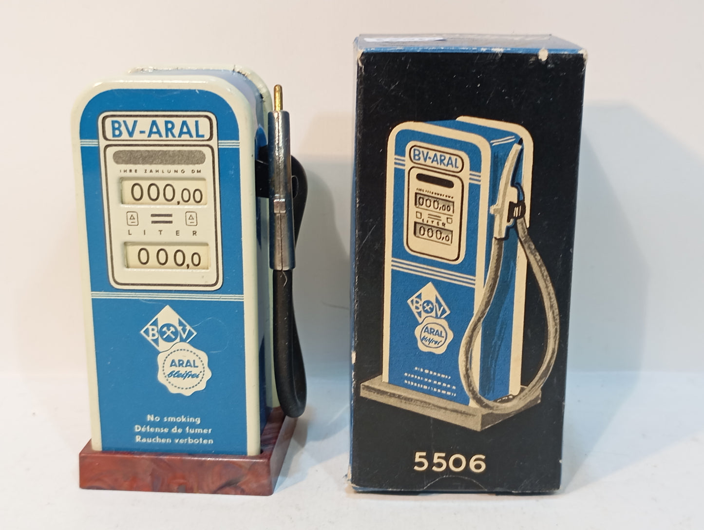 Schuco Aral petrol pump Art.556 in original box (73023)
