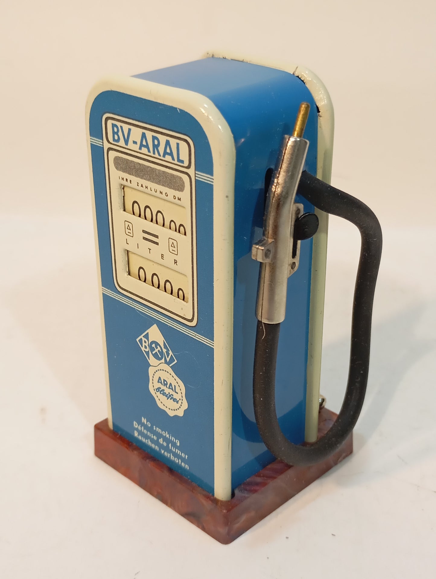 Schuco Aral petrol pump Art.556 in original box (73023)