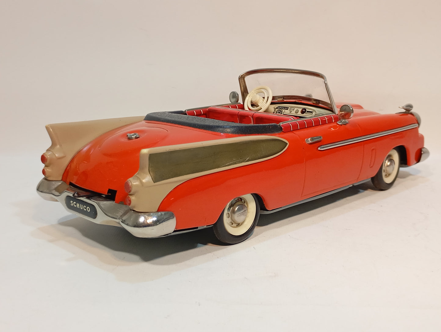 Schuco Art.5700 Packard Synchromatic Originalkarton (73084)