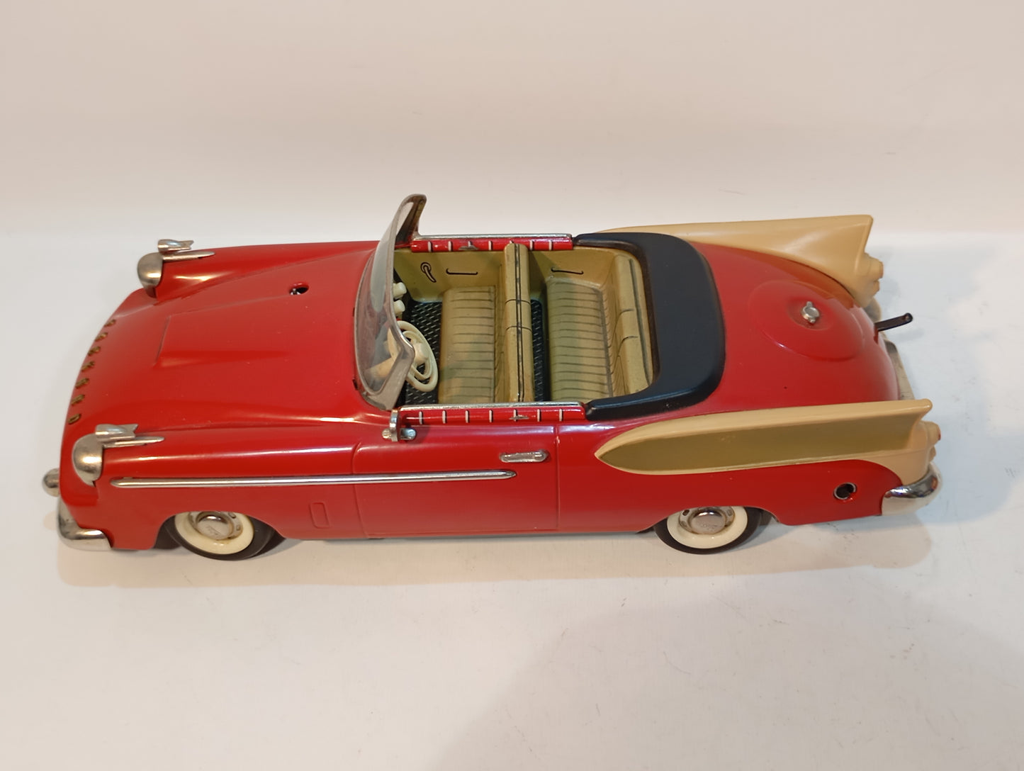 Schuco Art.5700 Packard Synchromatic original box (73085)