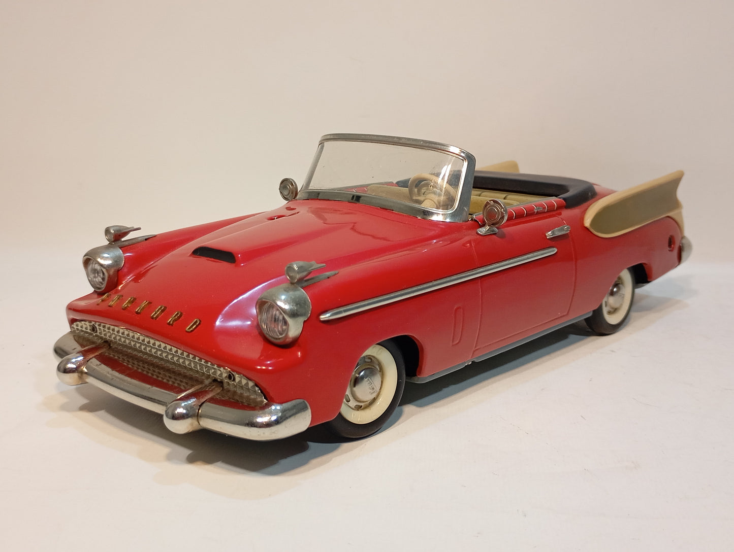 Schuco Art.5700 Packard Synchromatic original box (73085)