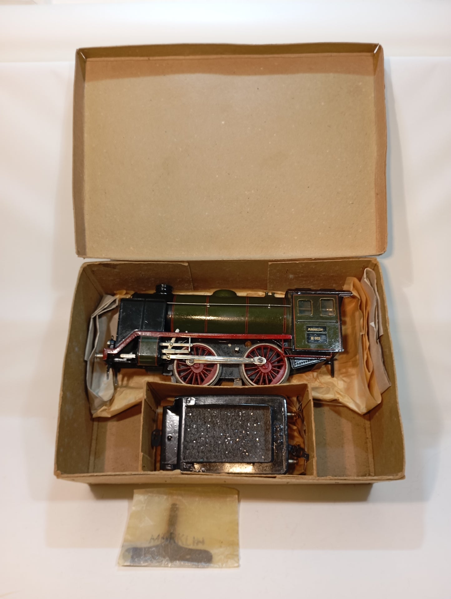 Märklin Spur 1 Dampflok mit Tender Nr.R921 OVP (73240)
