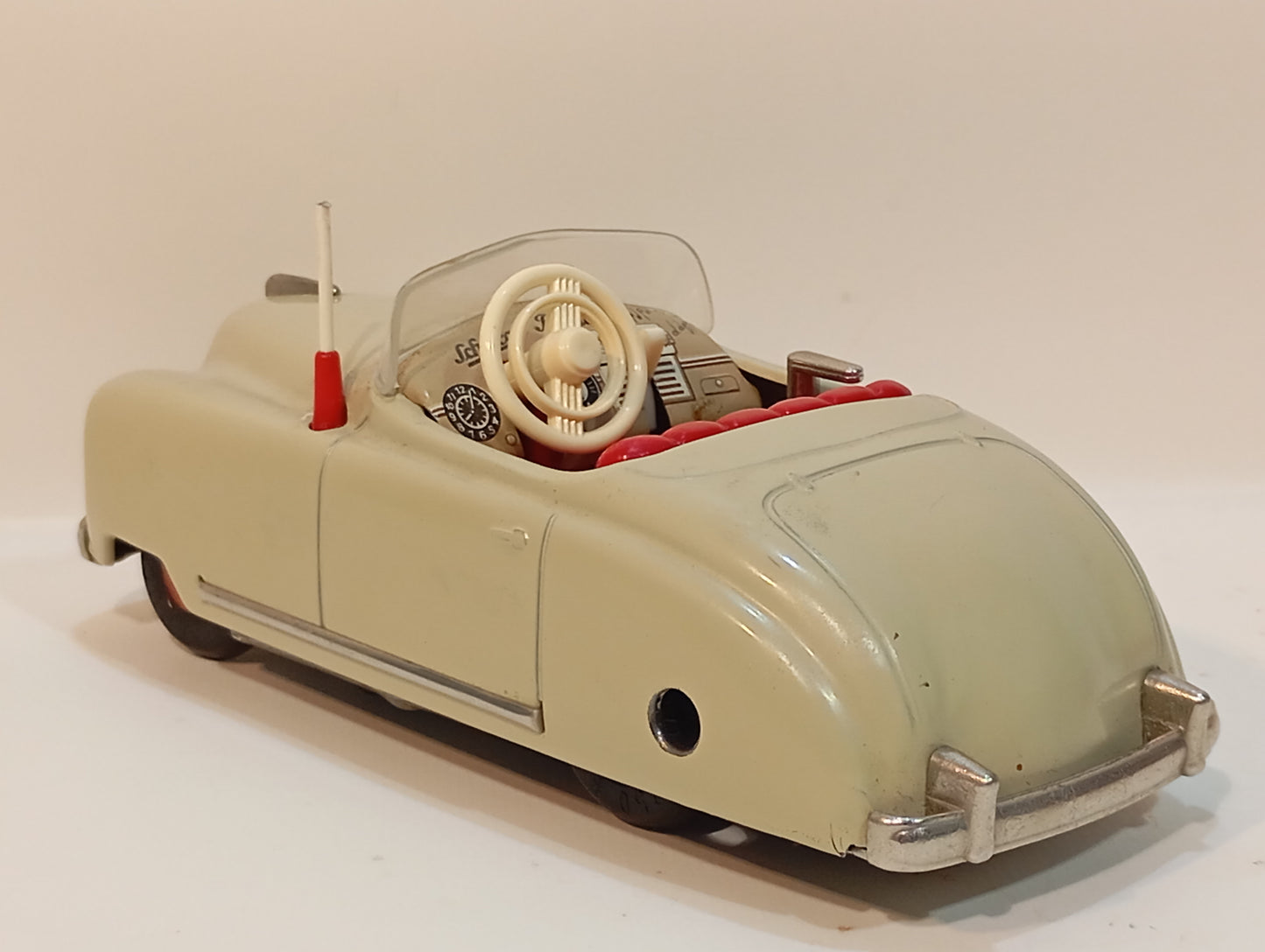 Schuco Radio Auto 4012 mit Originalkarton (73292)