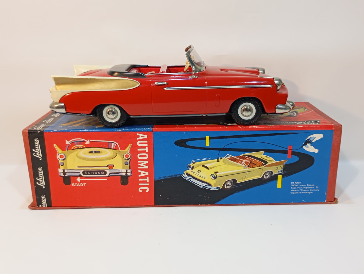Schuco 5700 Electro Synchromatic Packard im Originalkarton (73299)