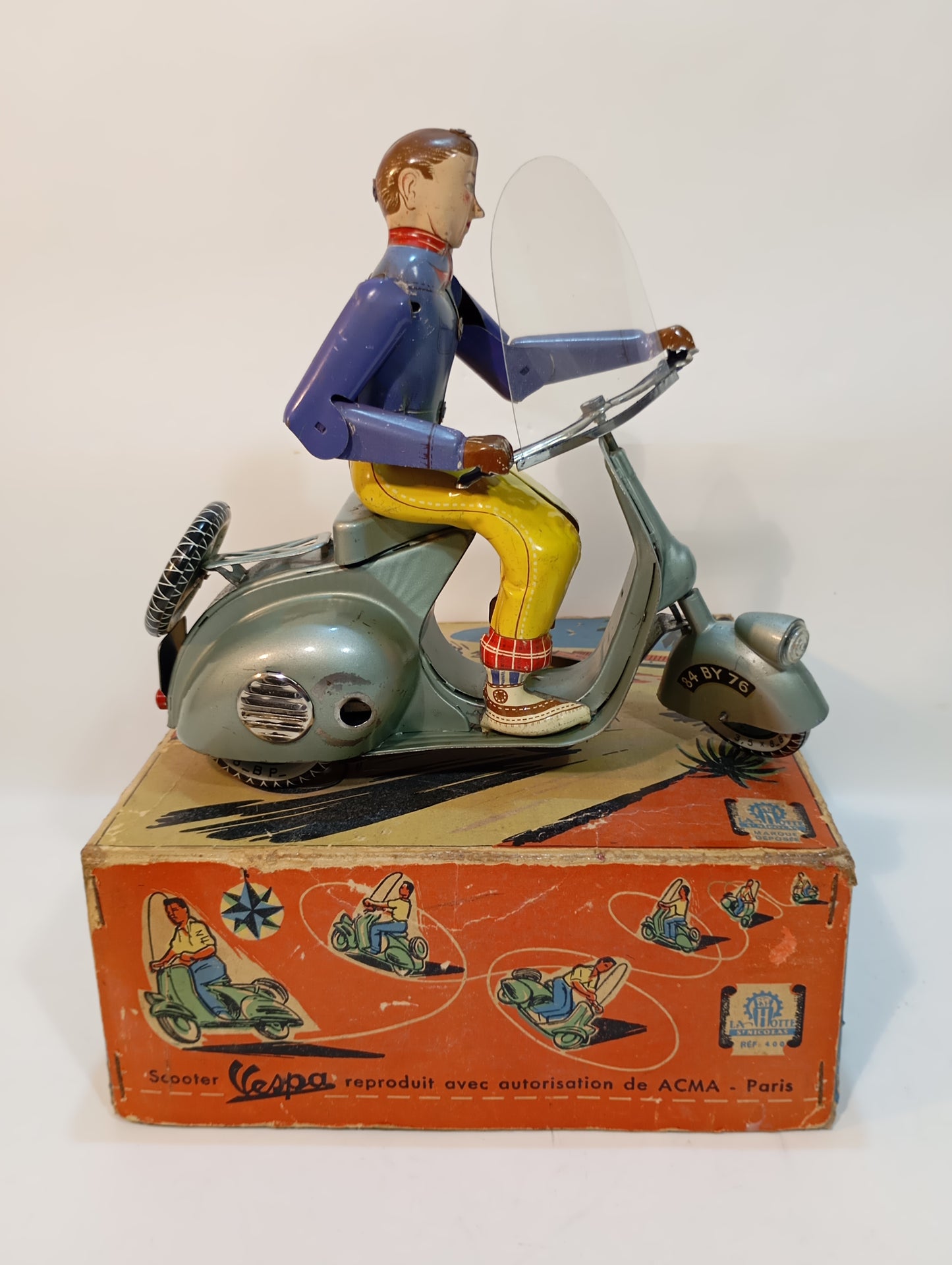 Vespa Scooter La Hotte St. Nicolas im Originalkarton (73396)