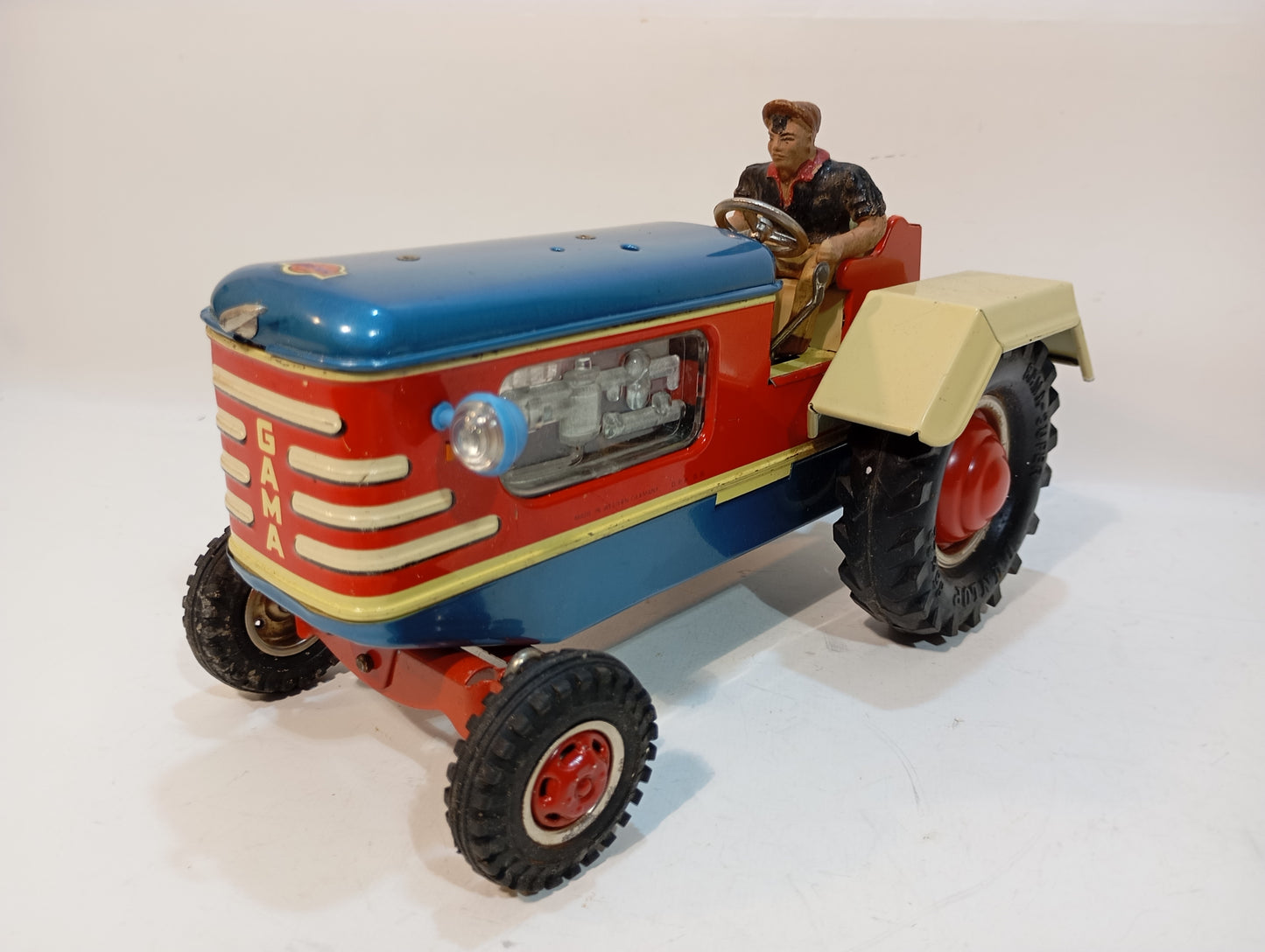 Gama 800E / 10 Traktor im Originalkarton (73575)