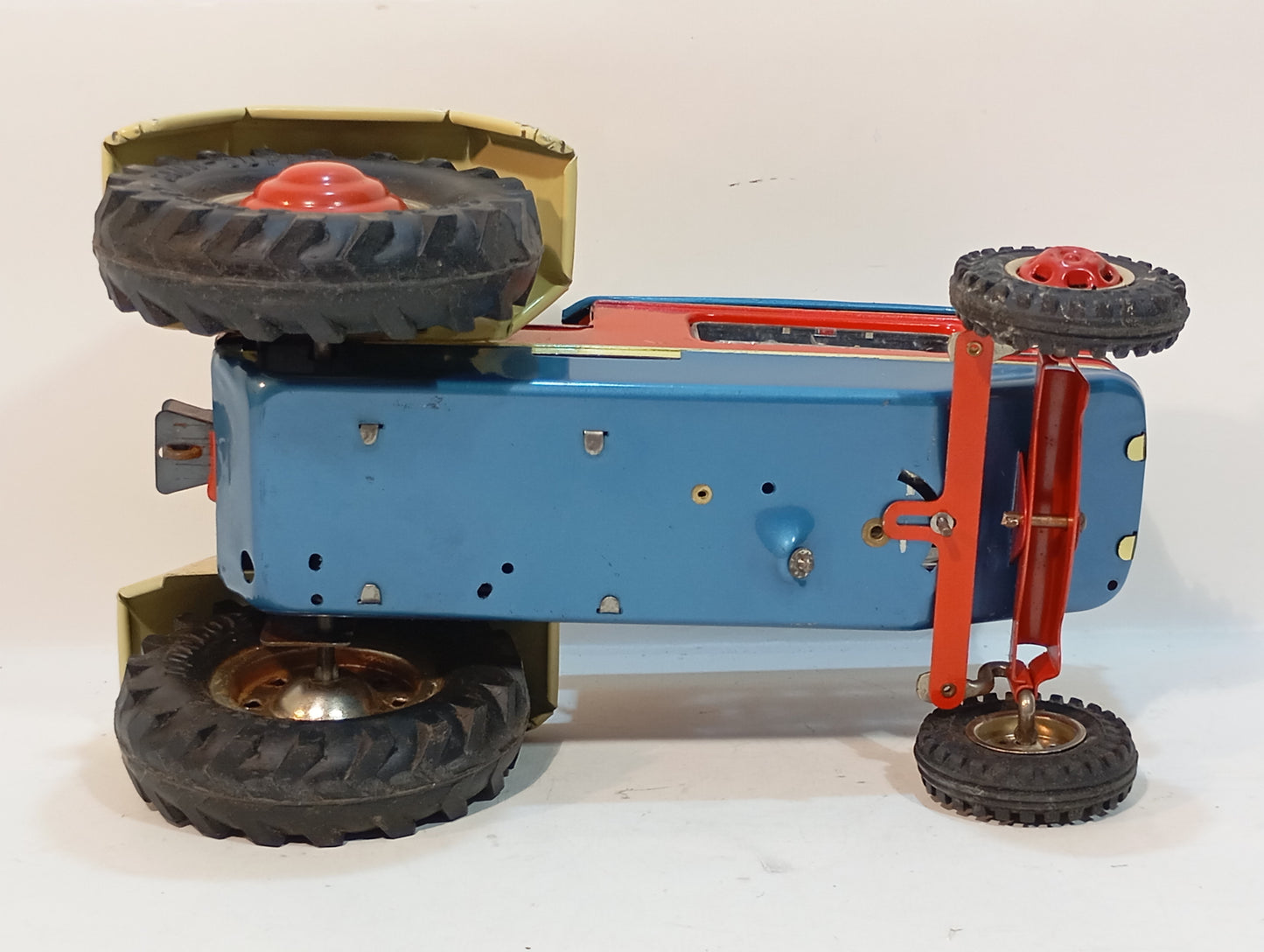 Gama 800E / 10 Traktor im Originalkarton (73575)