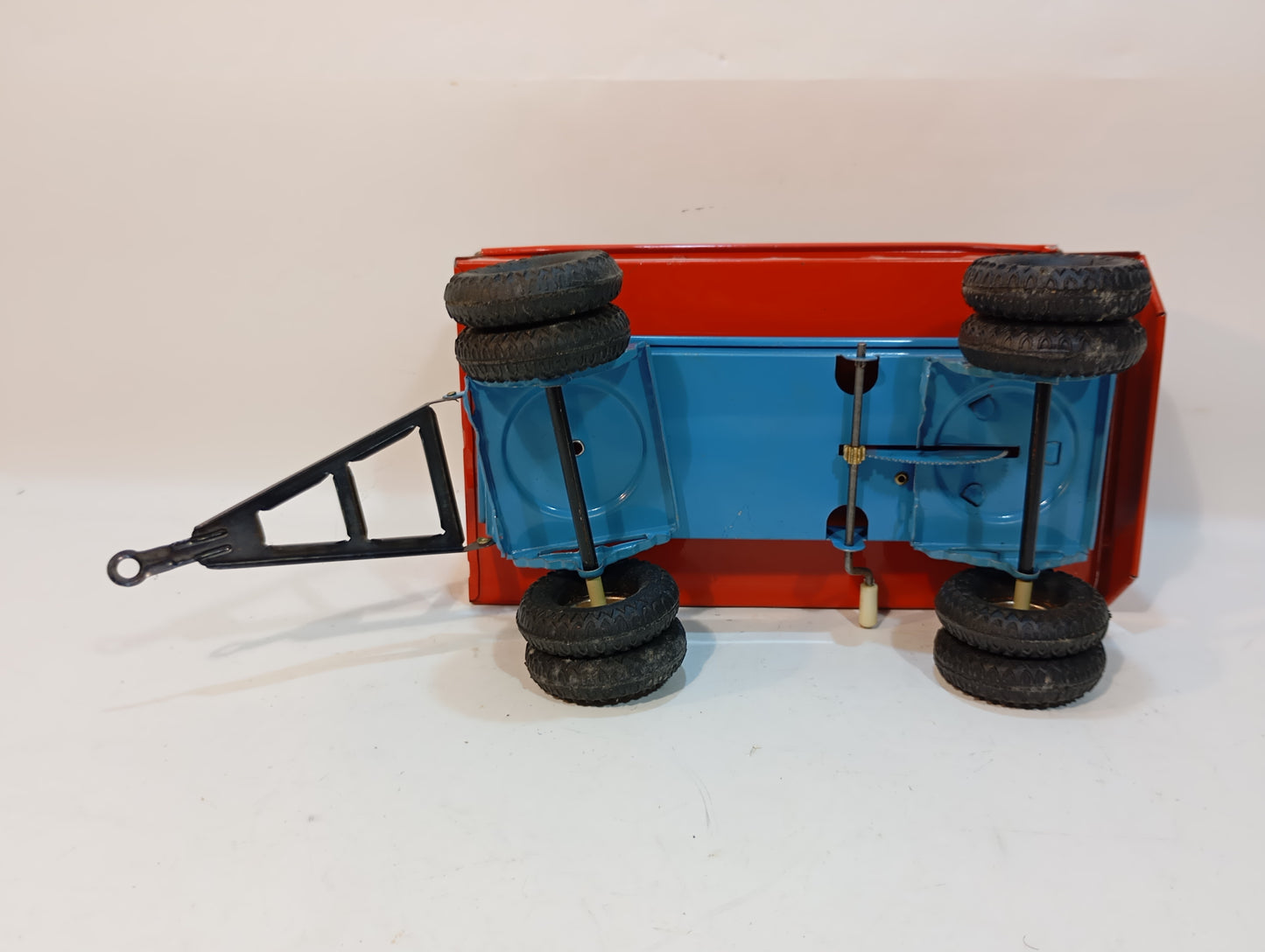 Gama 800E / 10 Traktor im Originalkarton (73575)