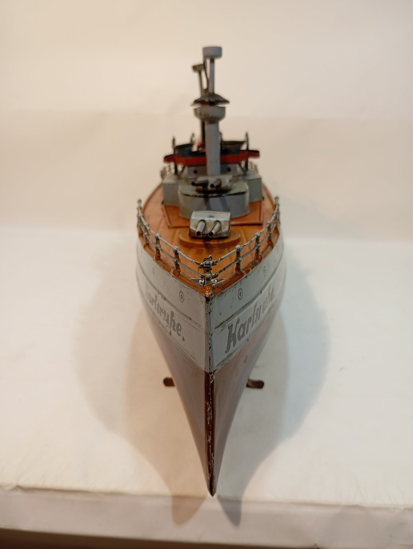 Fleischmann Schlachtschiff „Karlsruhe“ – Modell aus der Zeit des Ersten Weltkriegs (Art.-Nr. 72760)