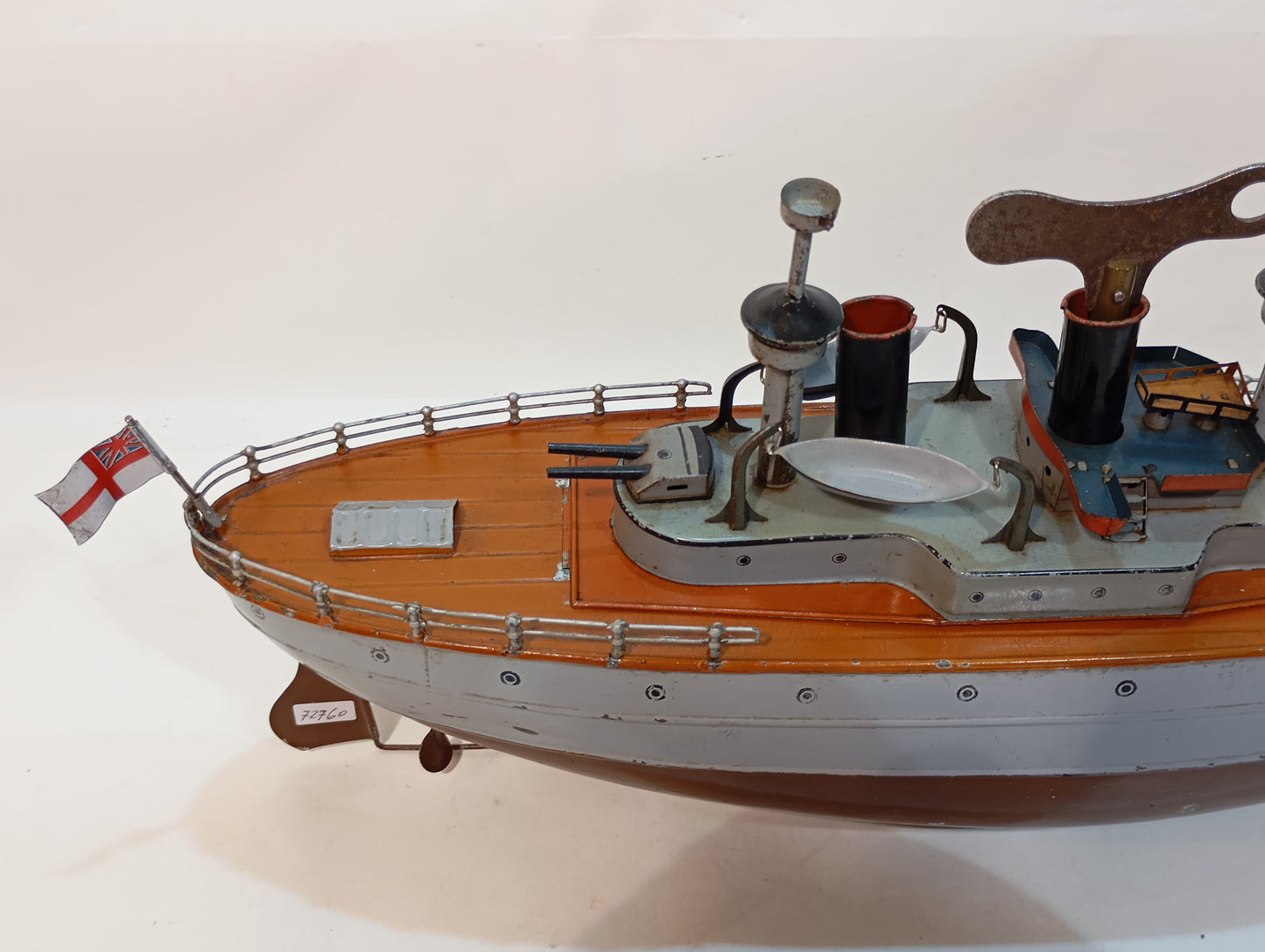 Fleischmann Schlachtschiff „Karlsruhe“ – Modell aus der Zeit des Ersten Weltkriegs (Art.-Nr. 72760)