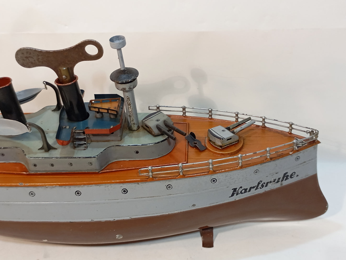 Fleischmann Schlachtschiff „Karlsruhe“ – Modell aus der Zeit des Ersten Weltkriegs (Art.-Nr. 72760)