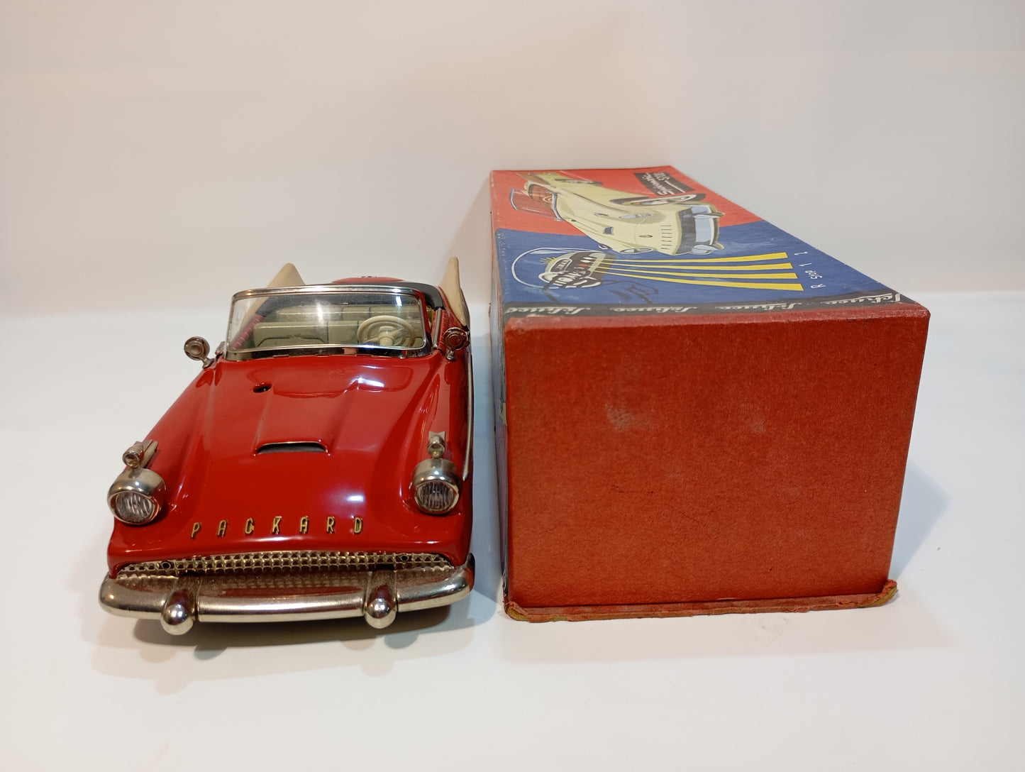 Schuco 5700 Packard Synchromatic im Originalkarton (73616)