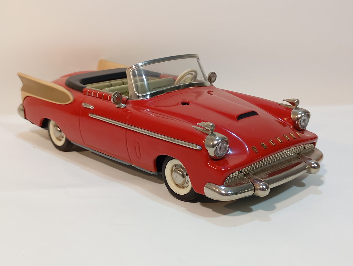 Schuco 5700 Packard Synchromatic im Originalkarton (73616)