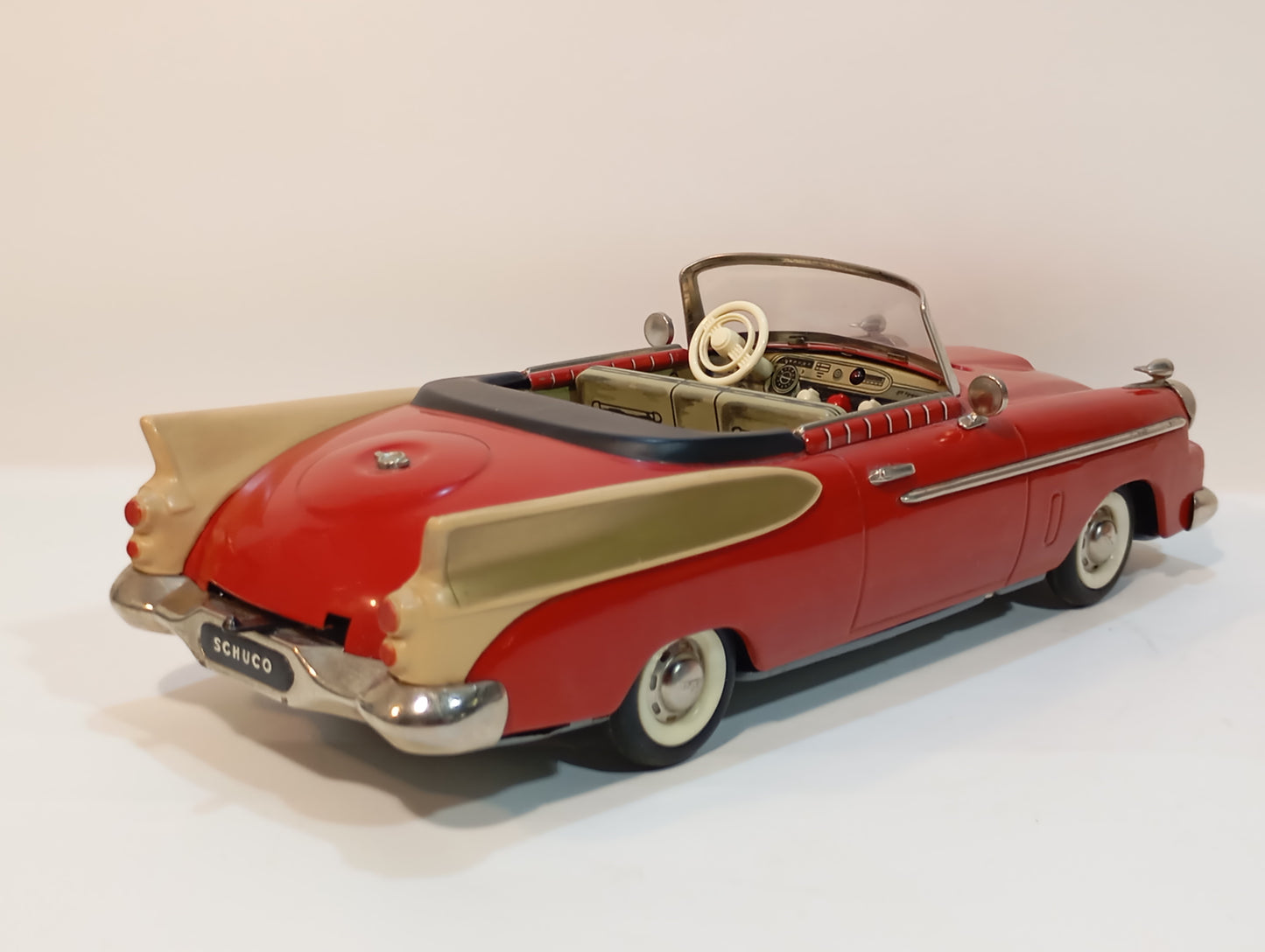 Schuco 5700 Packard Synchromatic im Originalkarton (73616)