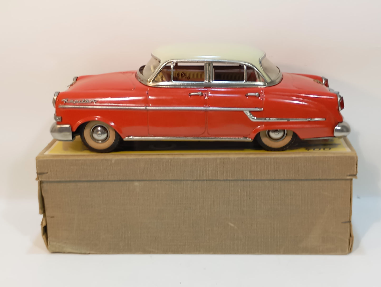 Gama Opel Kapitän 400 mit Originalkarton (73636)