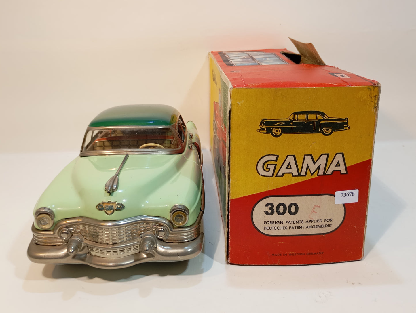 Gama Cadillac Limousine (73678)