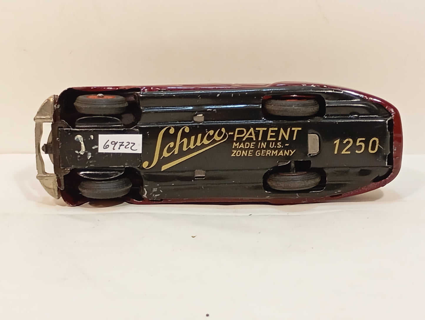 Schuco 1250 Maybach Limousine (69722)