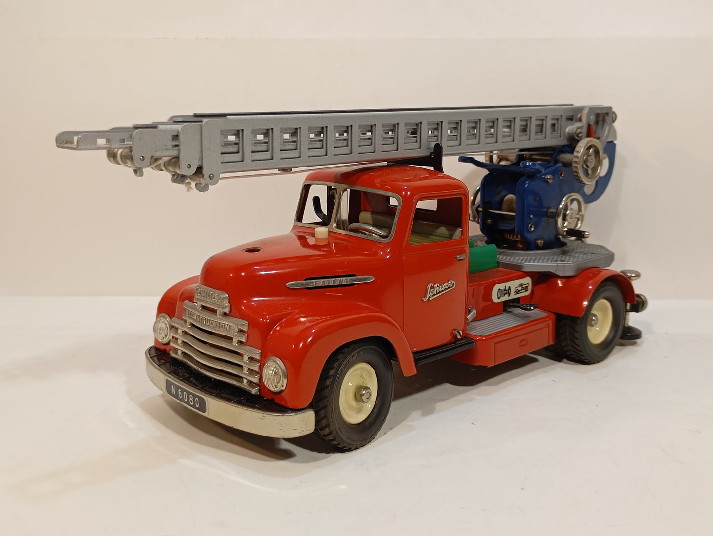 Schuco 6080 Fire Truck in original box (73885)