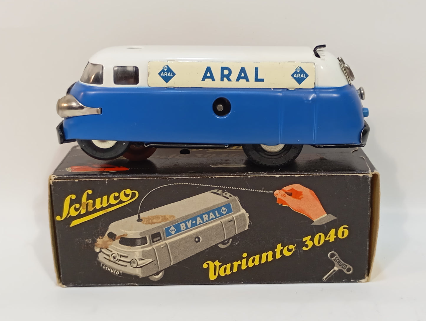 Schuco Varianto 3046 BV ARAL Rarität im Originalkarton (73850)
