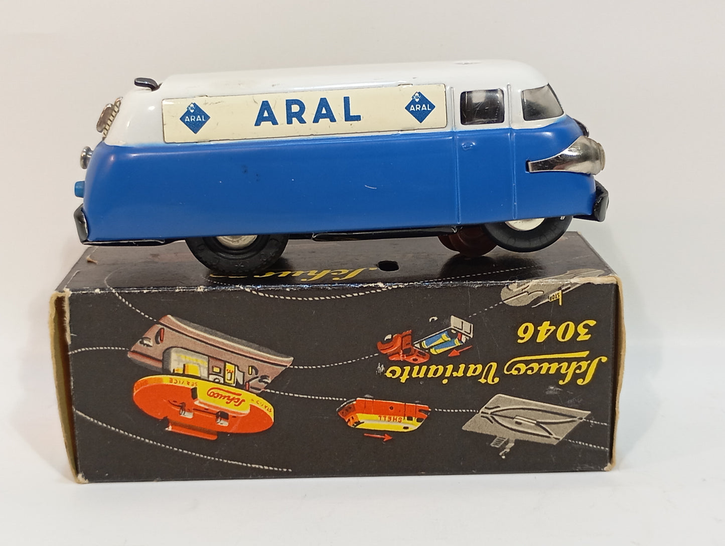 Schuco Varianto 3046 BV ARAL Rarität im Originalkarton (73850)
