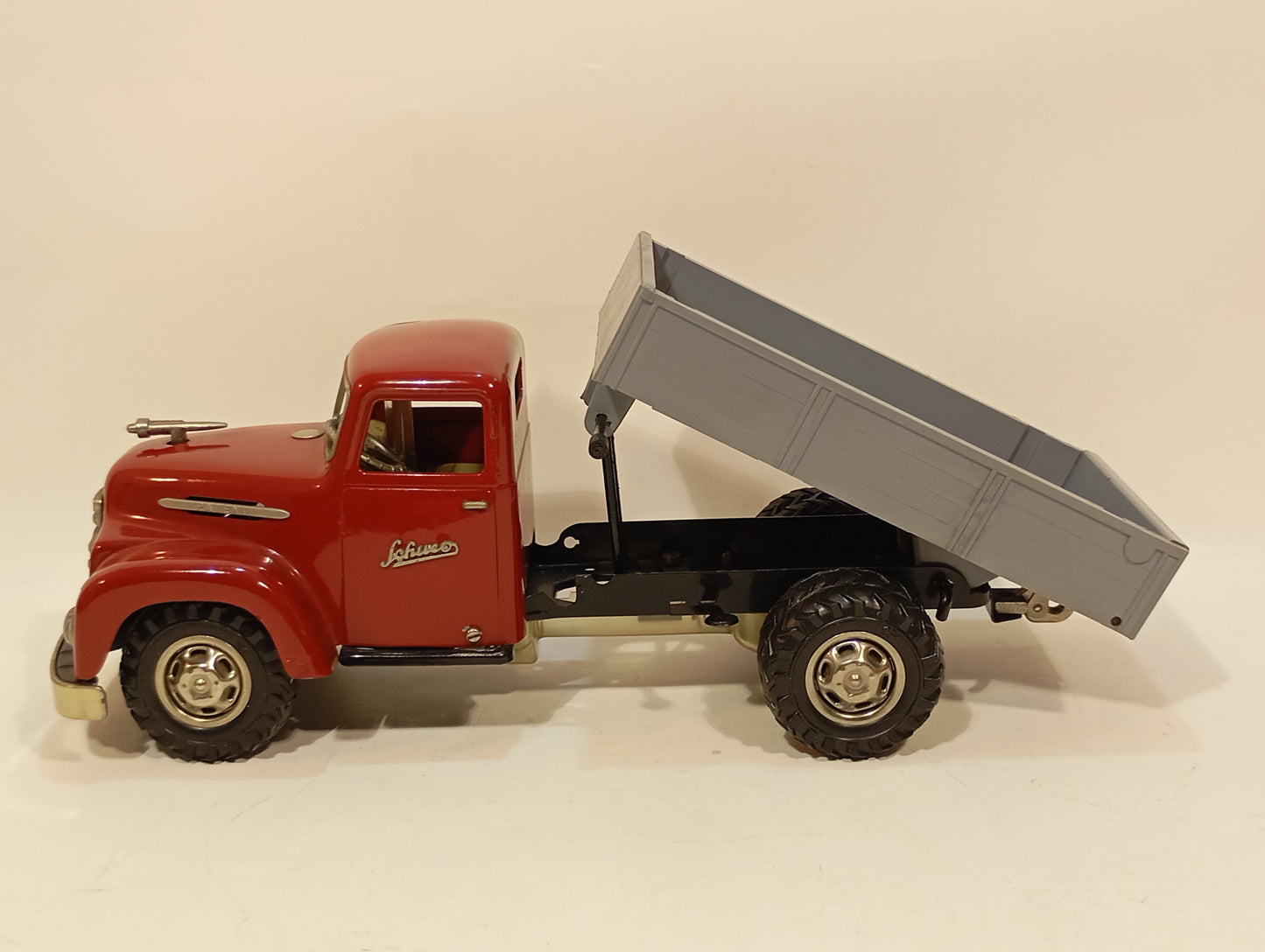 Schuco 6077 Electro Fernlenk LKW im Originalkarton (73926)
