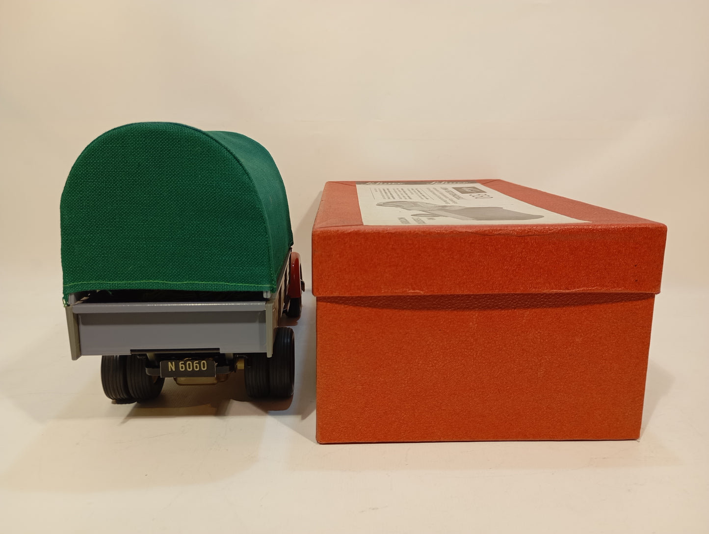 Schuco 550 Hegi Constructions LKW im Originalkarton (73938)