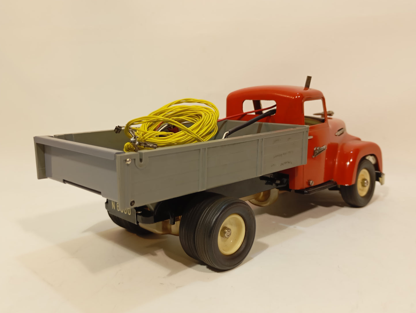 Schuco 550 Hegi Constructions LKW im Originalkarton (73938)