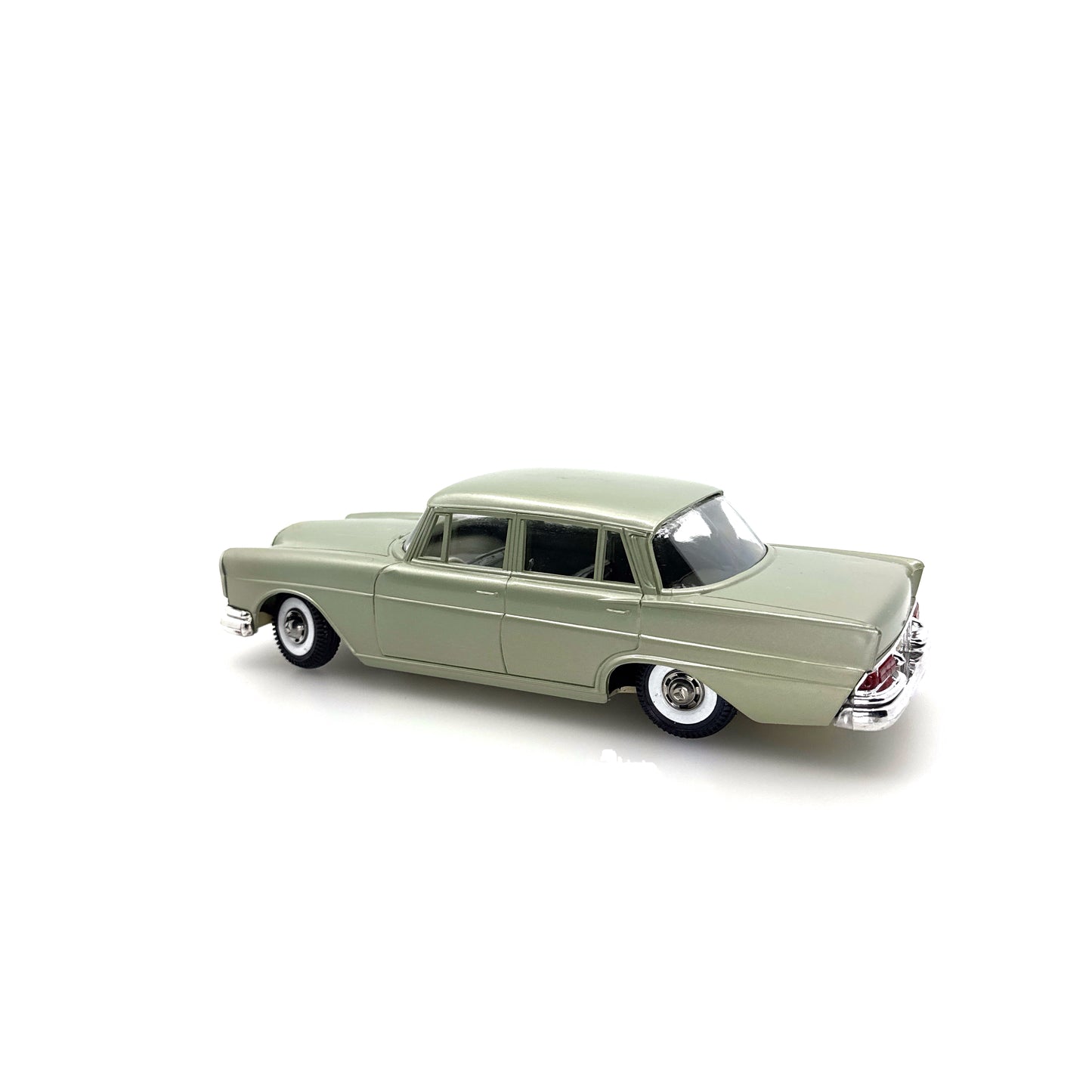 Gama Mercedes Heckflosse 220S Nummer 475 im Originalkarton (74665)
