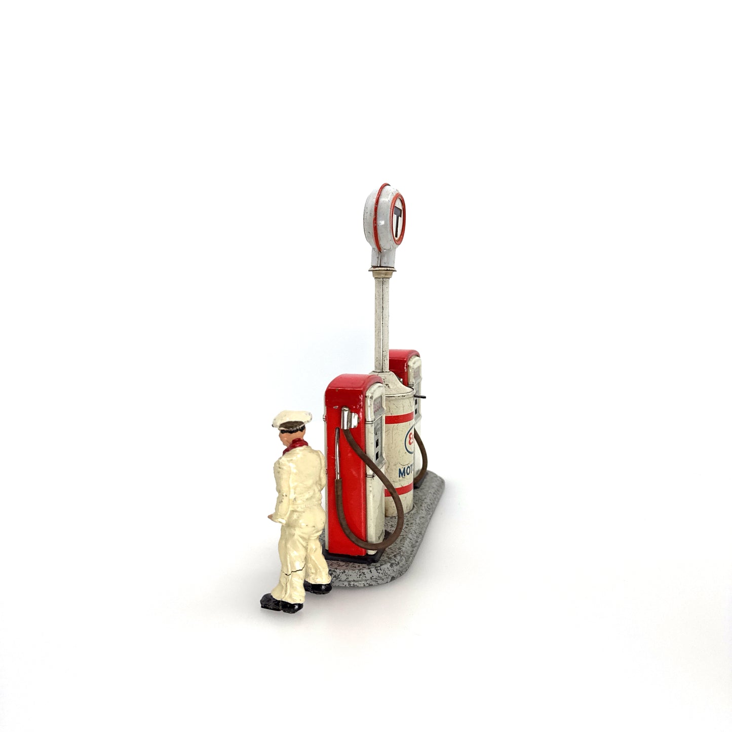 Arnold T Tankstelle (75258)
