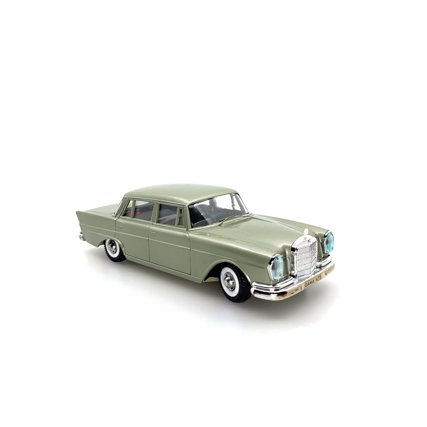 Gama Mercedes Heckflosse 220S Nummer 475 im Originalkarton (74665)