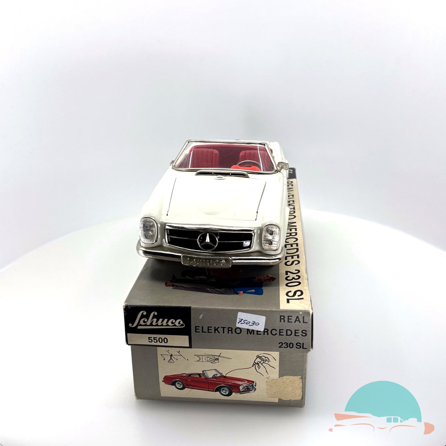 Schuco 5500 Real Mercedes Benz 230SL Pagode im Originalkarton (75030)