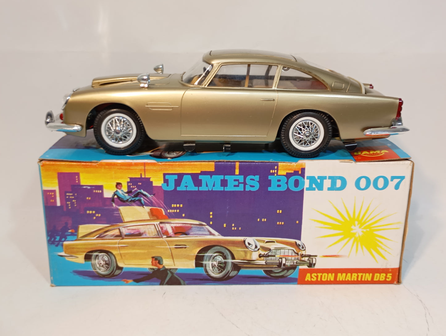 Gama Nr. 4900 - Aston Martin DB5 James Bond 007 Edition