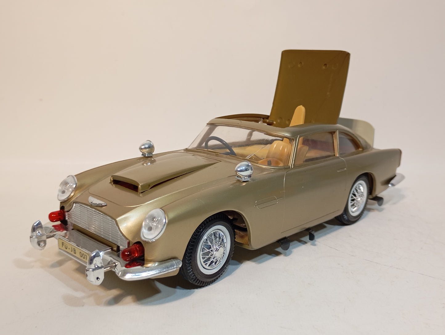 Gama Nr. 4900 - Aston Martin DB5 James Bond 007 Edition