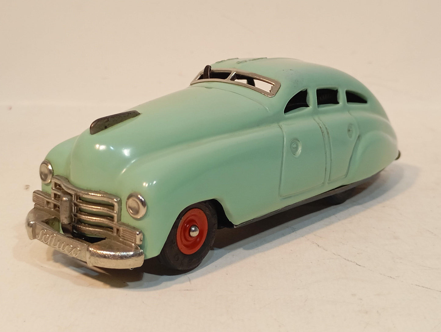 Schuco Art.1750 Garagenauto mit OVP  (72492)