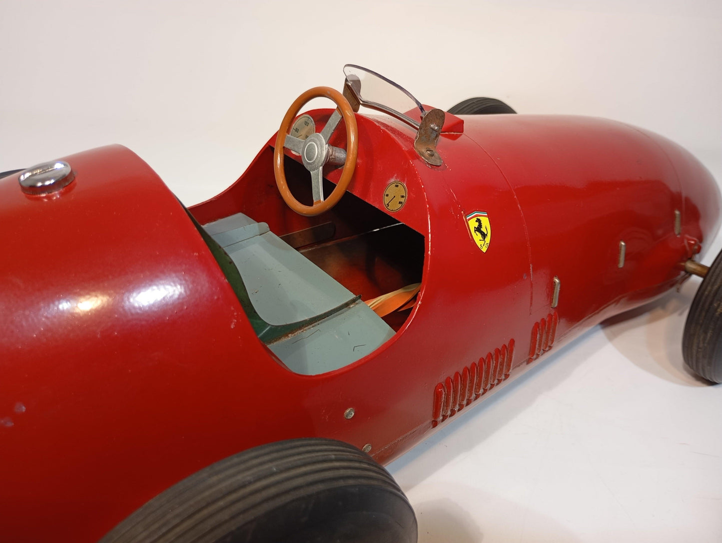 Toschi MLB Italy Ferrari Vignola Brevettato No. F1 and 555 Squadro (72732)