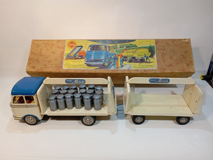 Göso milk truck in original box (72449)