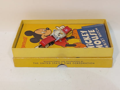 Walt Disney Production Mickey Mouse Uhr OVP (73016)