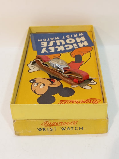 Walt Disney Production Mickey Mouse Uhr OVP (73016)