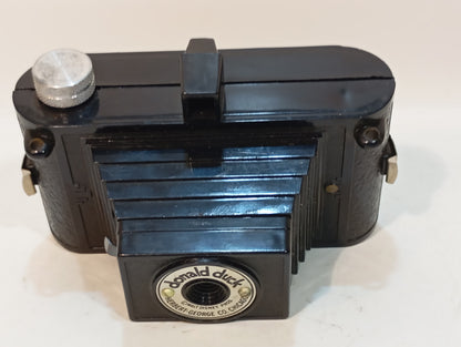 Donald's Duck Camera in the extraordinary original box (73018)