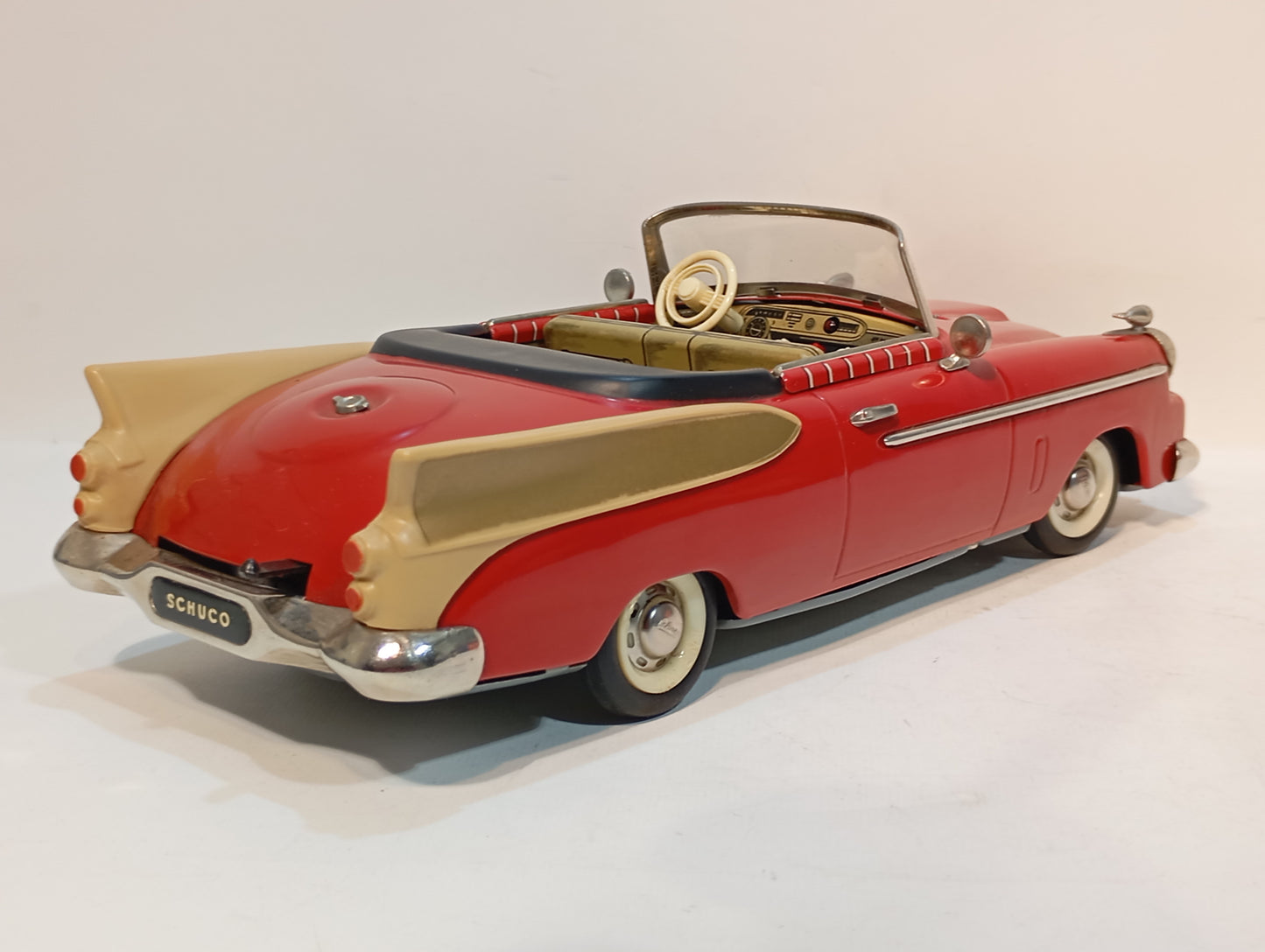 Schuco Art.5700 Packard Synchromatic original box (73085)