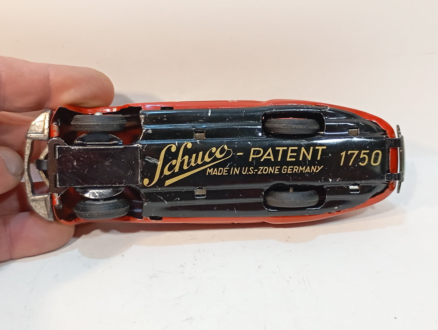 Schuco Art. 1750 Garagenauto im Originalkarton (73258)