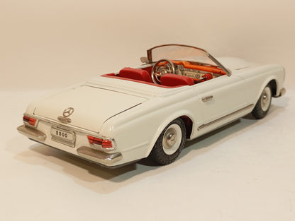 Schuco Real 5500 MB 230 SL im Originalkarton (73384)
