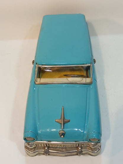 Bandai Ford Station Wagon Flower Car (73403)